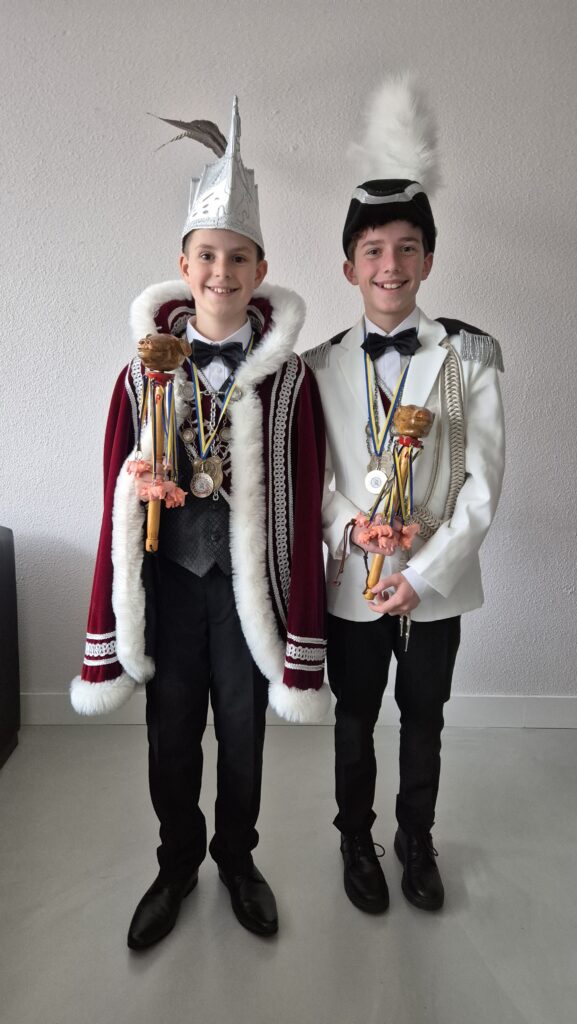 Prins Porcellus XLVII Mats van der Linden en Adjudant Jip Tiemessen